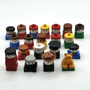 Vintage Lego Duplo Mini Figures Lot Of 20 Assorted Characters Mixed Outfits