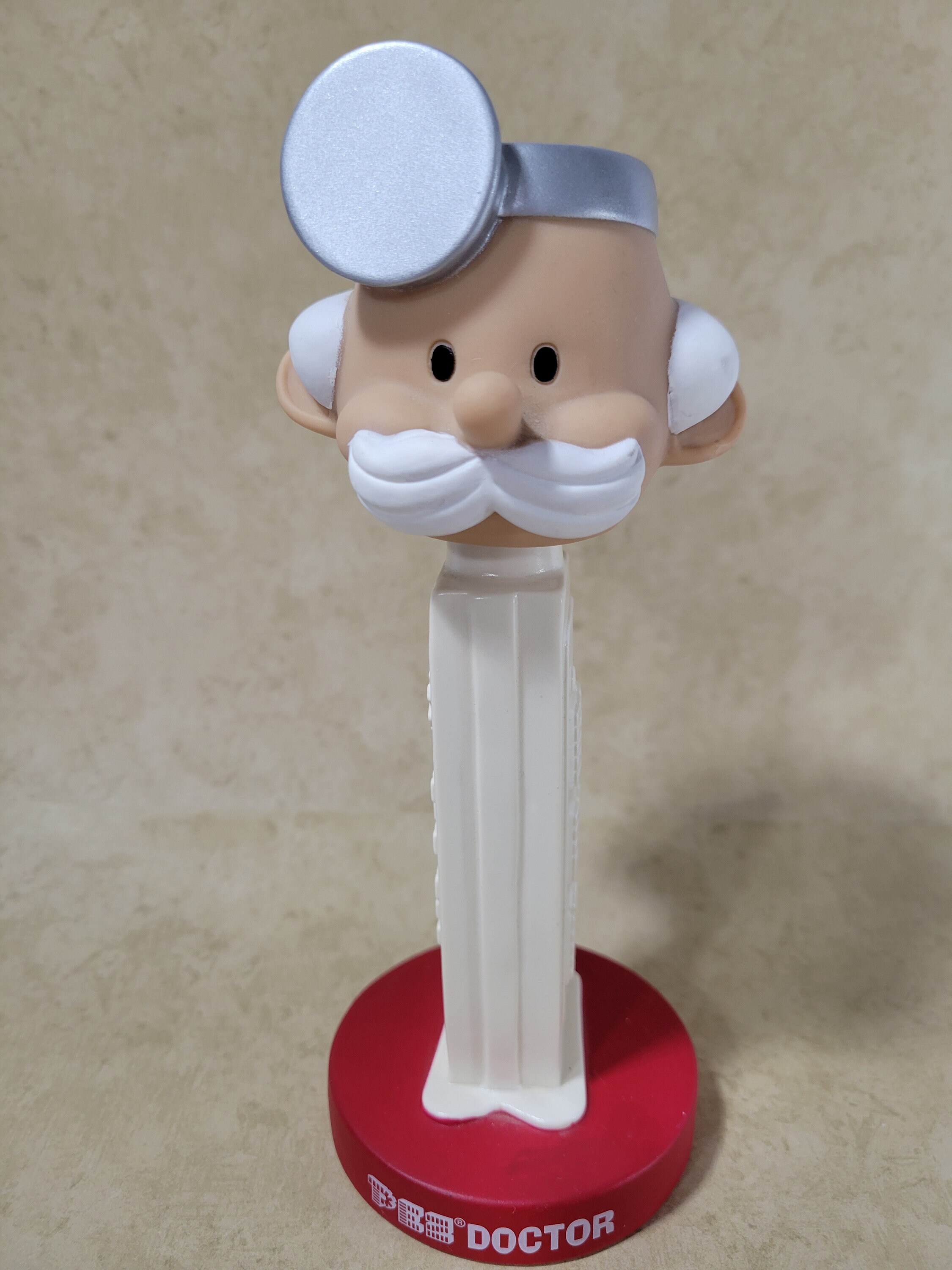 FUNKO WACKY WOBBLER】 PEZ Doctor&Nurse Funko Wacky Wobbler Bobble