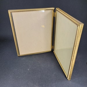 Double Hinged Bi-Fold Picture Frame Vintage Gold With Embossed Design 8&quot; x 10&quot;