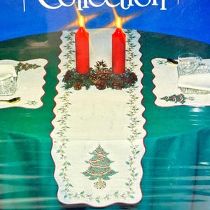 Vintage Paragon "Christmas Greenery" Cross Stitch Napkin Kit Set Of 4 bild 2