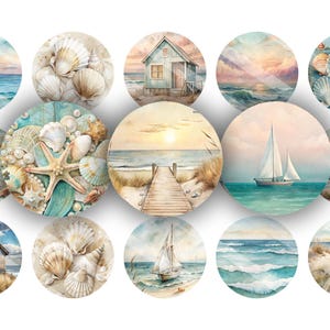Könnte beinhalten: Eine Sammlung von Aquarellillustrationen mit Küstenszenen. Die Bilder zeigen Muscheln, Strandhütten, Segelboote und Meerblicke. Die Farbpalette besteht aus sanften Blau-, Beige- und Pastelltönen, die ein ruhiges Strandthema hervorrufen.