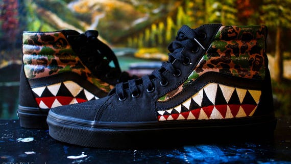 Haast je zakdoek auteur Custom Vans Bape Shark Teeth Camouflage Shoes - Etsy