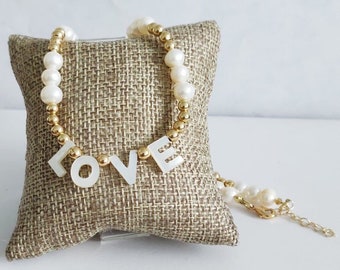 Collier prénom perles et nacre