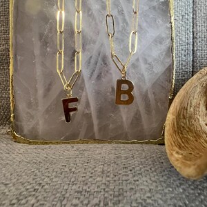 Cadena de clip con letra inicial * Collar con letra personalizada * Regalo de cumpleaños personalizado