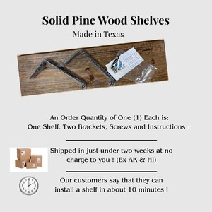 Pode incluir: Prateleira de madeira de pinho maci&ccedil;o com dois suportes de metal preto, parafusos e instru&ccedil;&otilde;es. O texto "Solid Pine Wood Shelves Made in Texas" &eacute; vis&iacute;vel. A prateleira &eacute; feita de madeira natural.