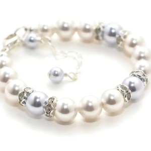 Little Girl Pearl Bracelet Toddler Girl Gift Dainty Baby Bracelet Baptism Bracelet Babys First Pearls Girls Pearl Jewelry Elegant Bracelet