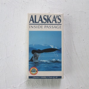 Vintage 1990 Alaska's Inside Passage Nastro VHS Alaska Video Cartoline Balene Aquile Orsi Glacier Bay Ketchikan Sitka Juneau Haines Skagway