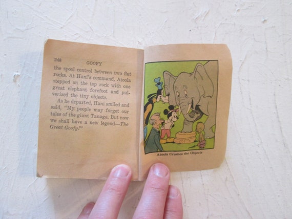 WALT DISNEY’S GOOFYcoloring bookアメリカの古書 Vintage Disney Coloring Book With Stickers - Disney Goofy