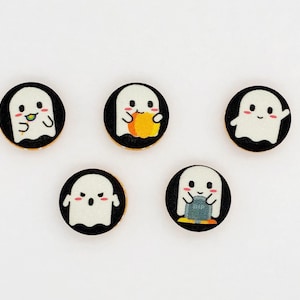 cute ghost reversible needle minder. halloween needle magnet. embroidery, sewing, cross stitch tool. spooky needle minder.
