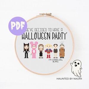 Modèle de point de croix pour fête d'amis d'halloween. monica, chandler, ross, série télé. catwoman, supergirl, spudnik art mural. Décoration d'octobre amusante.