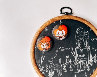 pennywise clown needle minder. horror reversible it fabric Halloween needle magnet.  sewing, cross stitch, embroidery tool. craft supplies.