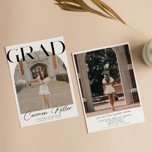 K&ouml;nnte beinhalten: Eine Graduation-Ank&uuml;ndigung mit einem Schwarzwei&szlig;foto einer Frau in einem wei&szlig;en Kleid, die eine Champagnerflasche h&auml;lt. Der Text lautet "GRAD" in fetten schwarzen Buchstaben und "Carmen Miller" in einer kursiv geschriebenen Schrift. Die Ank&uuml;ndigung enth&auml;lt auch den Text "University of Oklahoma, Bachelor of Science, Nursing".