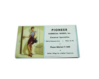 Vintage Advertising Card Pinup USA. Ephemera.