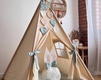 Sala de juegos interior para niños pequeños: Tienda tipi infantil, regalo para niño y niña, decoración de guardería con temática de safari en el bosque.