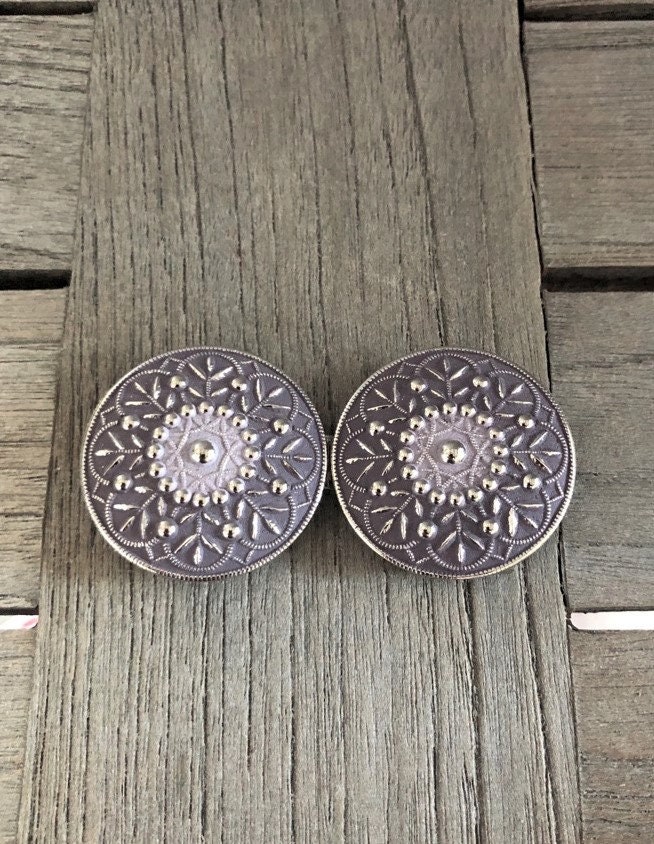 シルバー ミット リラ ビゾンダーズ シェーネ ディアンドル シュリーセ