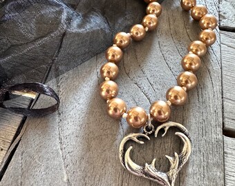 1 Perlenkette nougat Modeschmuck mit Anhänger Metall Geweih Trachtenschmuck Dirndlaccessoire
