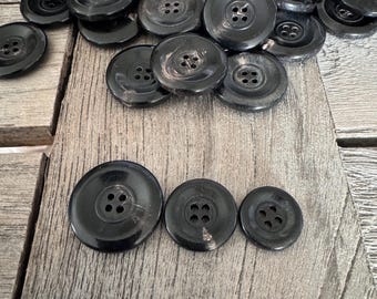 10 Stück Hornknöpfe schwarz leicht glänzend 4 Loch in 15 mm、17 mm or 22 mm