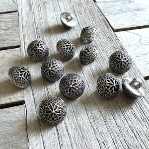 10 Stück Metall-Look Kunststoff Knöpfe Dirndlknopf Trachtenknöpfe 15 mm