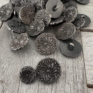 10 Stück charmante silber dunkel eisen grau flach Metallknöpfe 12mm oder 18mm