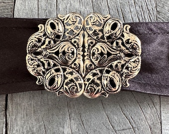 bildschöne gold antik Trachtenschliesse für Dirndl Tracht 58mm x 42mm (1 Stück)