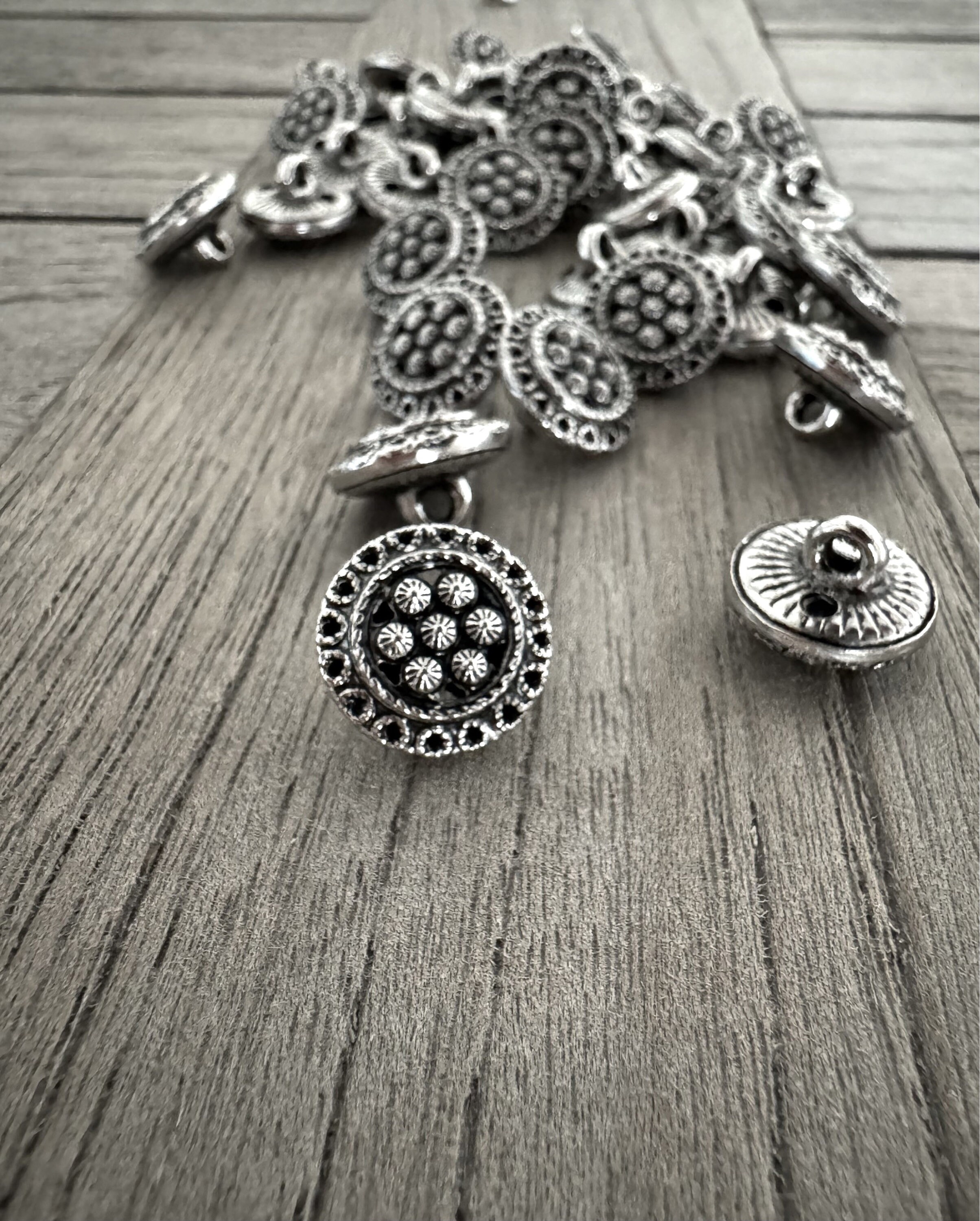 Metallknöpfe Mit Süßem Enten-Motiv – 10 Stück, Altsilber, 15mm Oder 20mm, Ideal Für Dirndl & Tracht