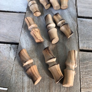 10 Stück Knebel Knöpfe ohne Löcher aus echtem Olivenholz burned 30mm oder 40mm