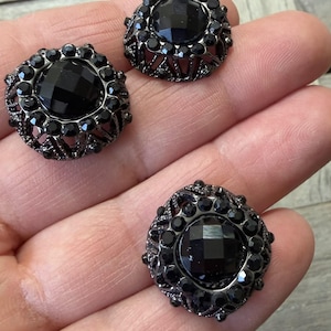 5 Stück 2 cm (0,78 inch) Metallknöpfe Strass schwarz eckig mit Öse