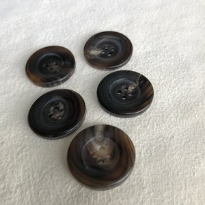 5 Stück echt Horn Knöpfe grau braun schwarz mit Rand 4Loch in 17mm, 19mm oder 27mm image 5