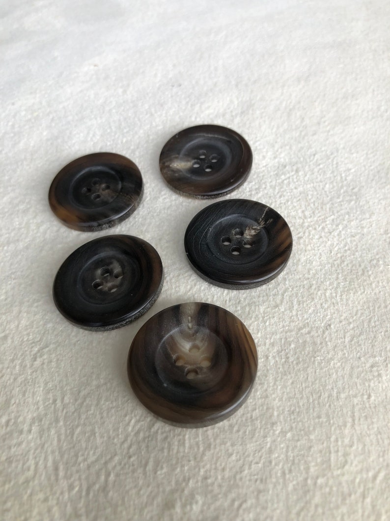 5 Stück echt Horn Knöpfe grau braun schwarz mit Rand 4Loch in 17mm, 19mm oder 27mm image 5