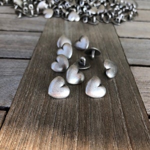 10 Stück kleine Herz Knöpfe aus Metall Ösenknöpfe 11mm oder 14mm Bild 1