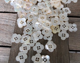 10 Stück kleine, schimmernde echte Perlmuttknöpfe 4 Loch in Blütenform 14mm