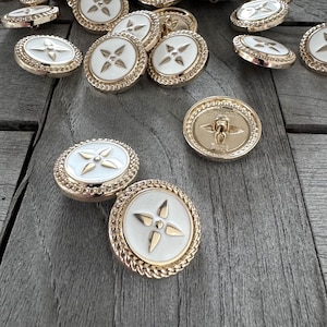 5 Stück gold und weiß flache Metall Ösenknöpfe 22mm