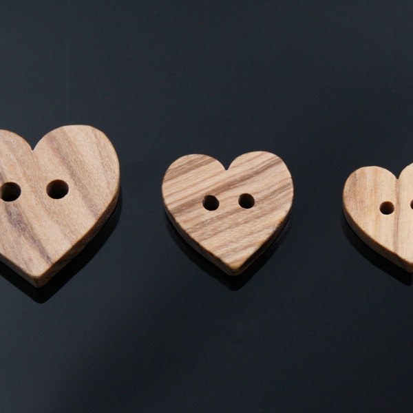 10 Stück Herz Form Knöpfe aus echtem Olivenholz in 3 Größen