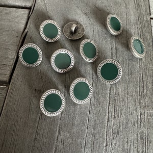 10 Stück altsilber mit grün kleine Knöpfe aus Metall 13mm