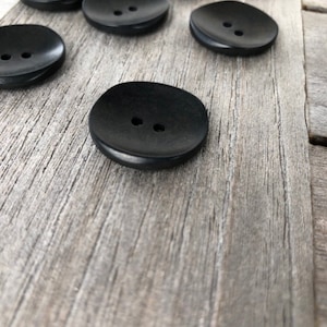 10 Stück echt Steinnuss Knöpfe schwarz 2Loch in 15mm, 17mm, 23mm oder 25mm