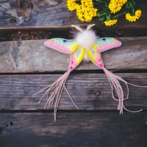 Colorful moth brooch pin Brooches for women Beaded insect brooch Unique jewelry Embroidery brooch pin Gift for women Beaded insect jewelry