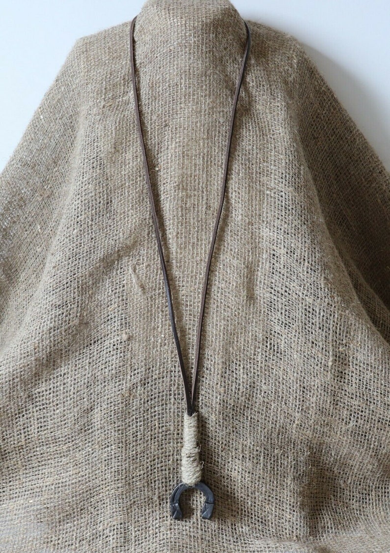 Unisex Women/'s Men/'s Handmade Vintage Folk Art Real Leather Linen Blacksmith Forged Pendant Necklace Lucky Horseshoe 46 Lagenlook New