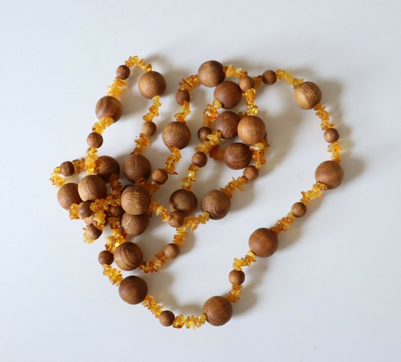 New Unisex Men/'s Women/'s Handmade Vintage Folk Art Wood Oak Beads /& Baltic Amber Lagenlook Necklace Size 63.5 in