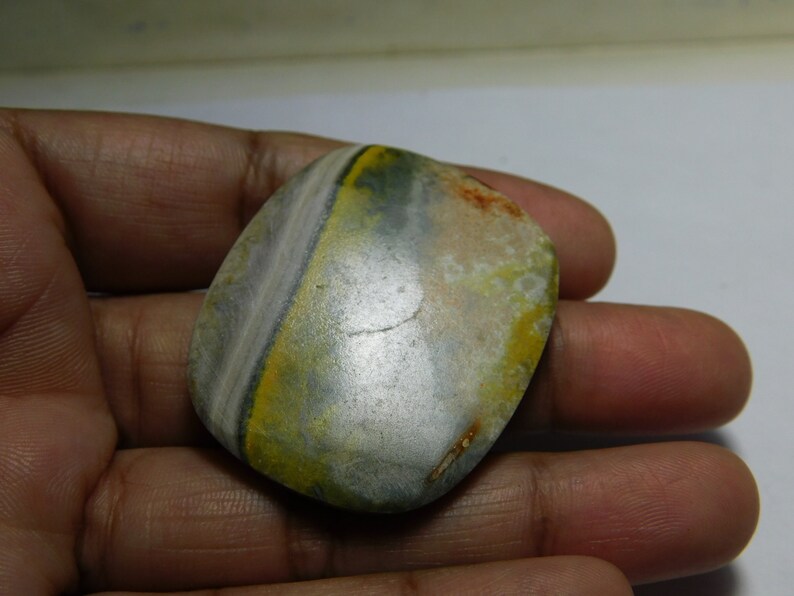#3388 Natural Bumble bee jasper Cabochon Bumble bee jasper Gemstone Top Quality Handmade Bumble Bee loose stone semi precious 76ct 39X32mm