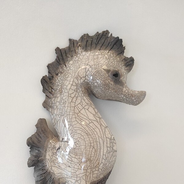 Hippocampe en céramique raku