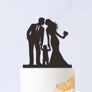 Topper per torta di famiglia, coppia di sposi con figlio, coppia con silhouette di bambino, topper per torta di coppia con bambino piccolo, topper per torta personalizzato