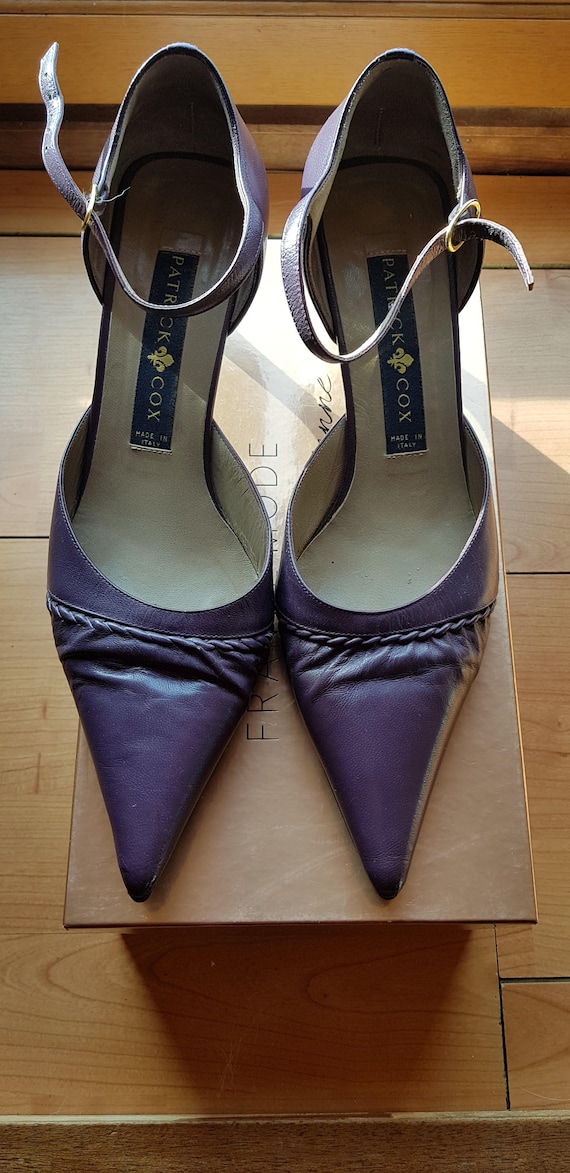 purple small heel shoes