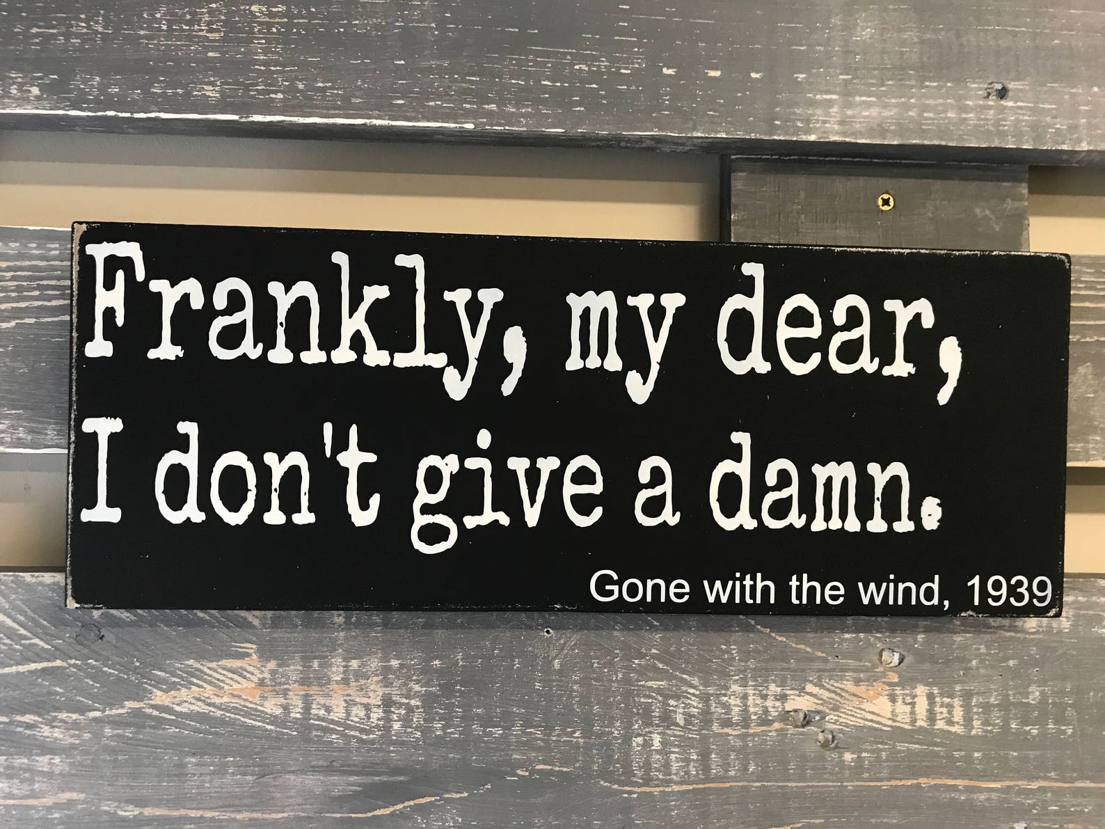 I give a damn. I don't give a damn. Frankly my Dear i don't give a damn. Gone with the Wind quotes. Frankly, my Dear, i don't give a damn. Перевод.