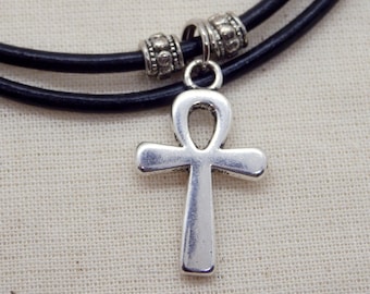 Ankh Halskette auf Lederschnur