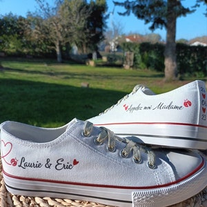 Buty ślubne tenisowe spersonalizowane tenisówki ślubne z możliwością personalizacji ceremonii i rocznicy
