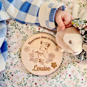 Carte en bois personnalisée / souvenir naissance bienvenue bébé biche / cadeau fait main original / cartes étapes bebe/faire part naissance