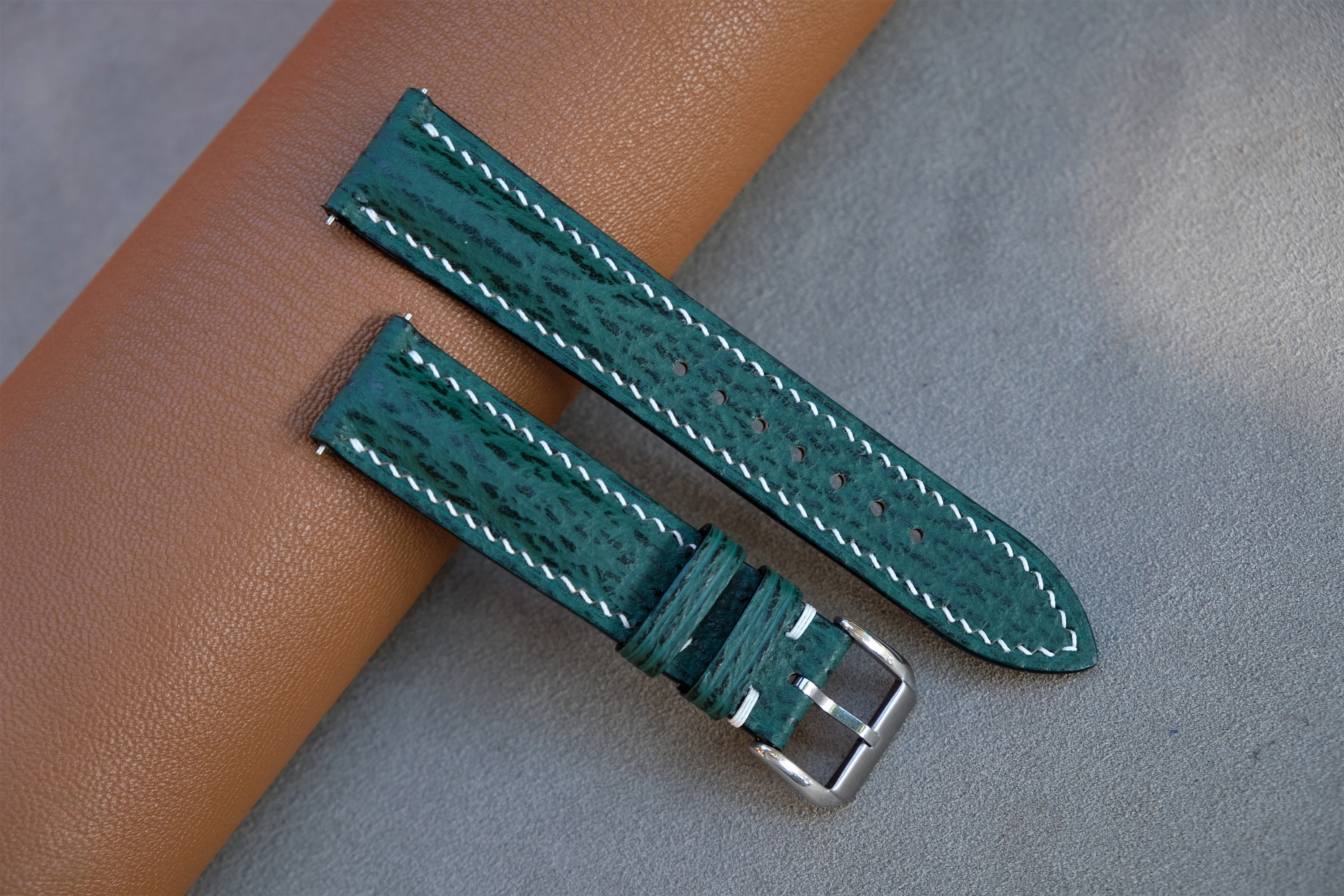 Slim Shark Leather Watch Band – Unisex Style - Forest Green Color Forest Green Alligator Grain Leather Watch Band – Barton  main image 4