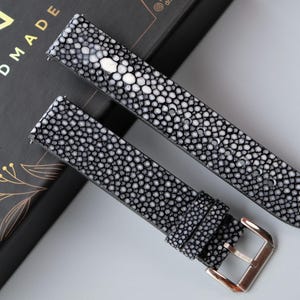 Pulseira de relógio de couro Stingray preta com 1 pérola no centro Stingray, 26 mm 24 mm 23 mm 22 mm 21 mm 20 mm 19 mm 18 mm 16 mm...