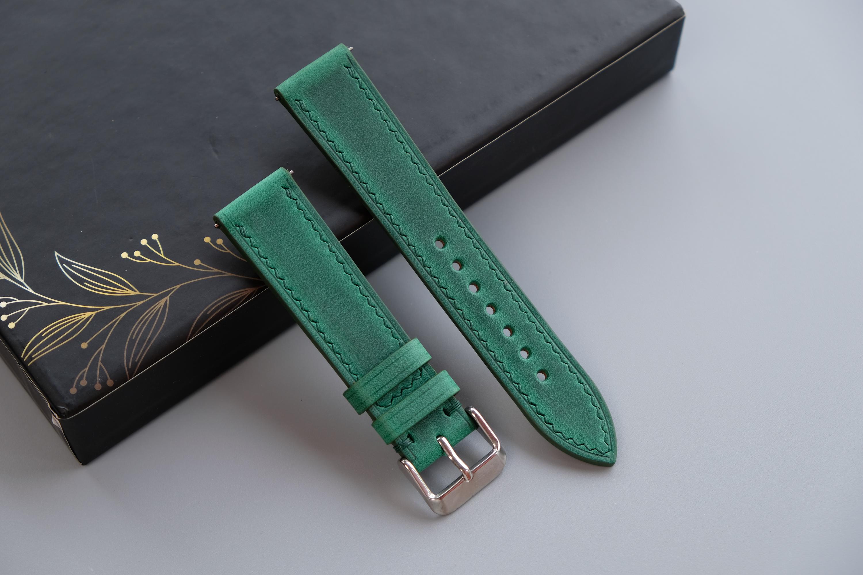 Bracelet En Cuir Véritable Vert – Fabriqué En Italie – Largeur 12mm – Neuf Avec étiquettes – Classique