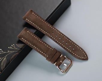 Correa de reloj de piel de ante color chocolate: hecha a mano y con medidas personalizadas